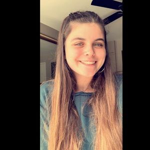 Meet your Posher, Delaney